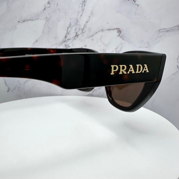 Prada Black and Brown Sunglasses - Picture 14 of 16
